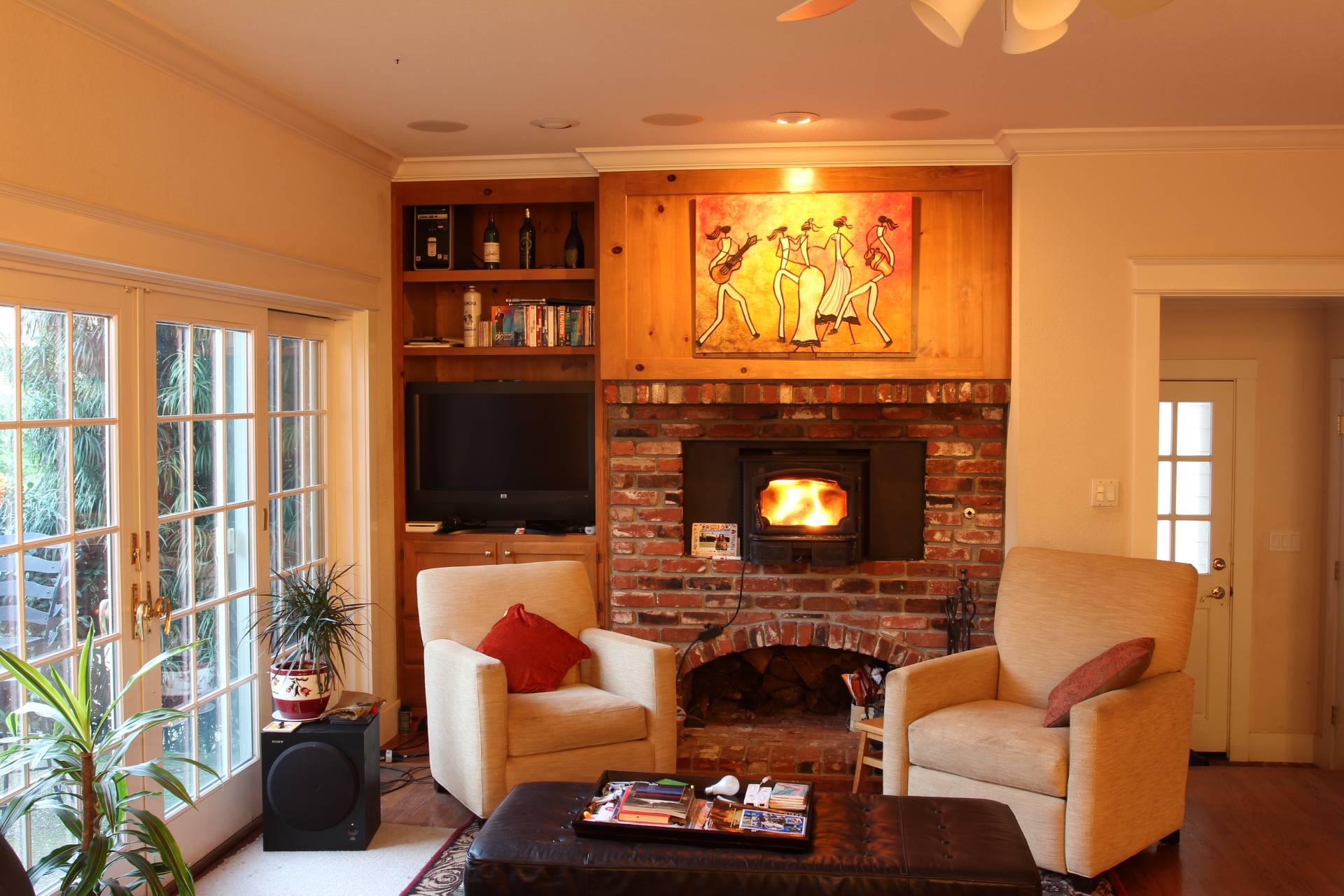 Het schilderij uit Curacao, gespannen en opgehangen